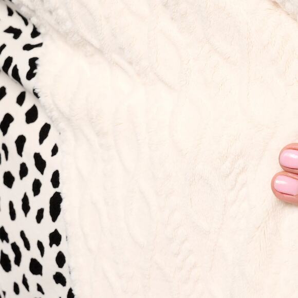 AnyBody Drape Front  Cable Plush Fleece Vest in Natural NEW Small - Picture 2 of 3